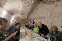 Coober Pedy – Lunch in a hole in the ground