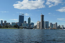 Boat Trip around the Swan – Perth Skyline