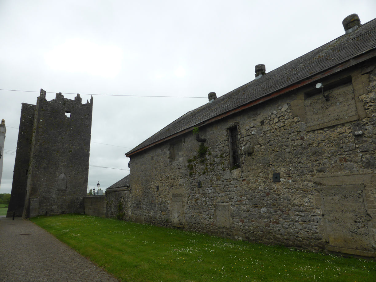 Kilmallock – tower house
