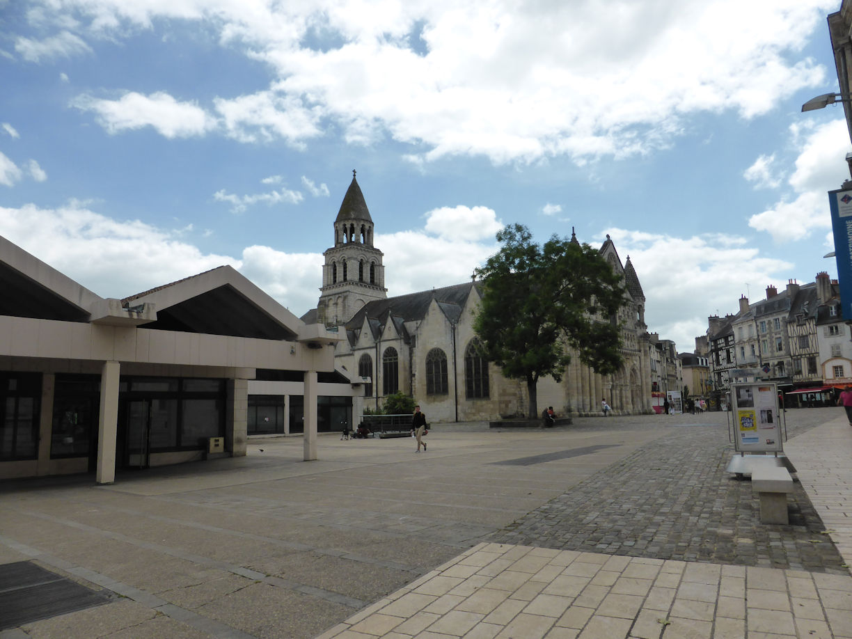 Poitiers – Old town
