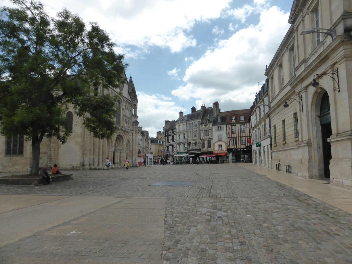 Poitiers – Old town
