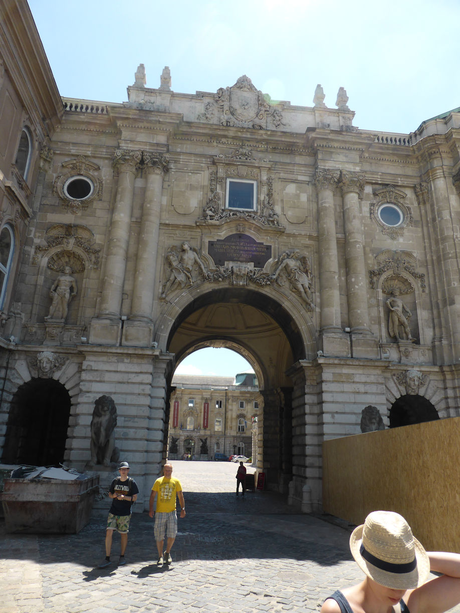 Budapest – passage to Busdpest Historical Museum and National Library
