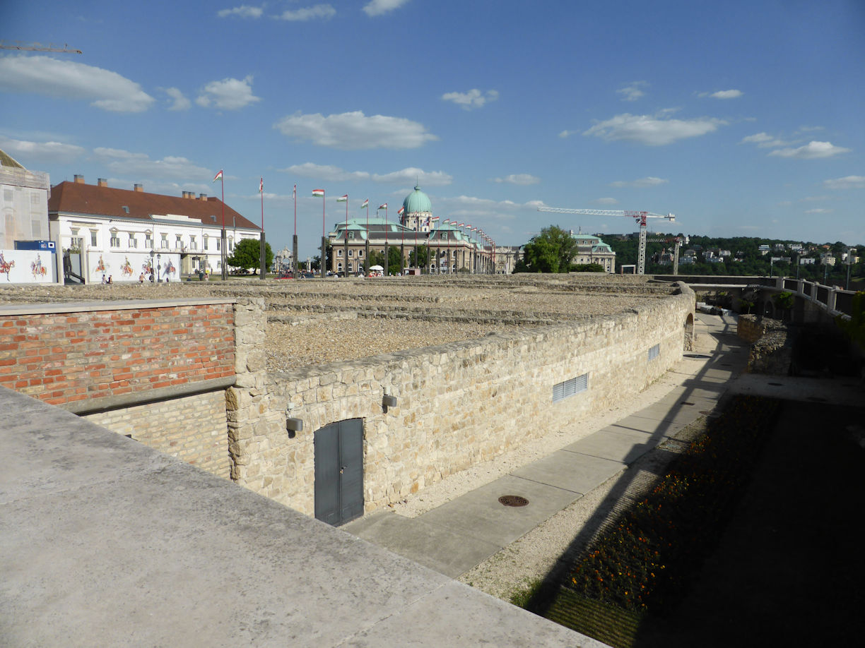 Budapest – Walls of Buda
