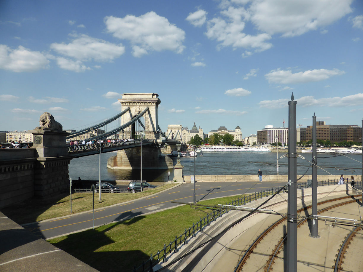 Budapest – Chain Bridge
