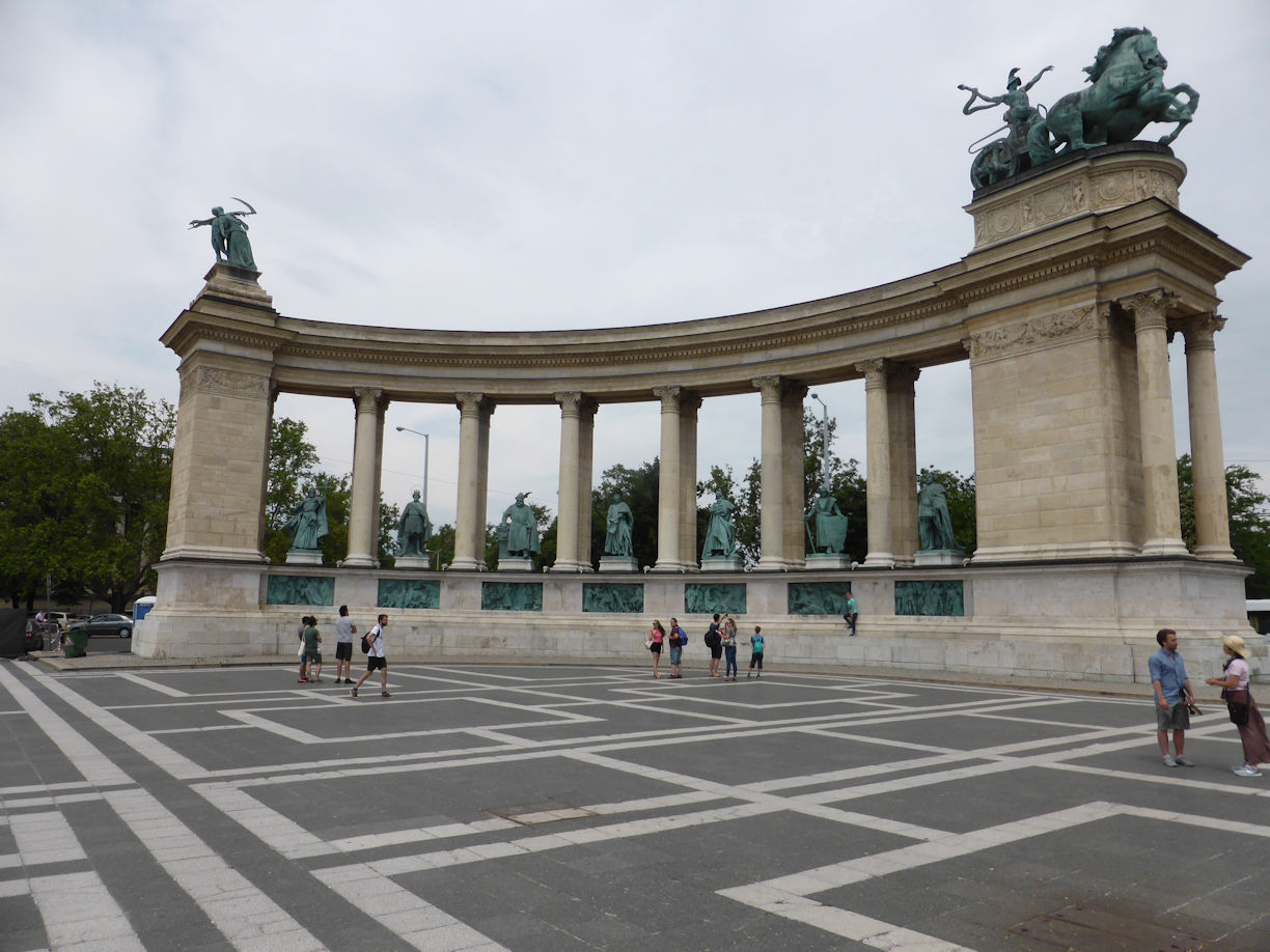 Budapest – Hero's Square
