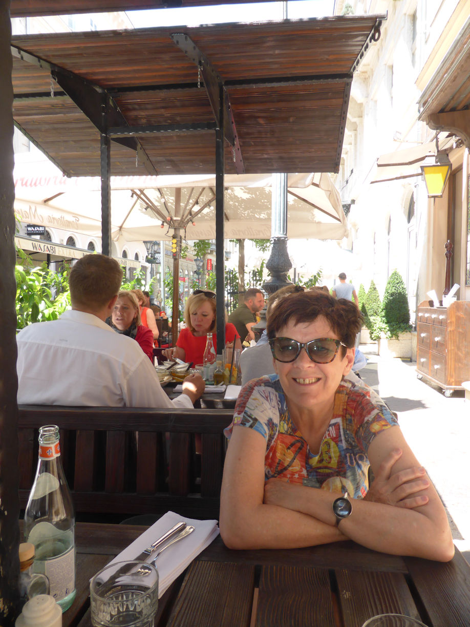 Budapest – Robyn at lunch
