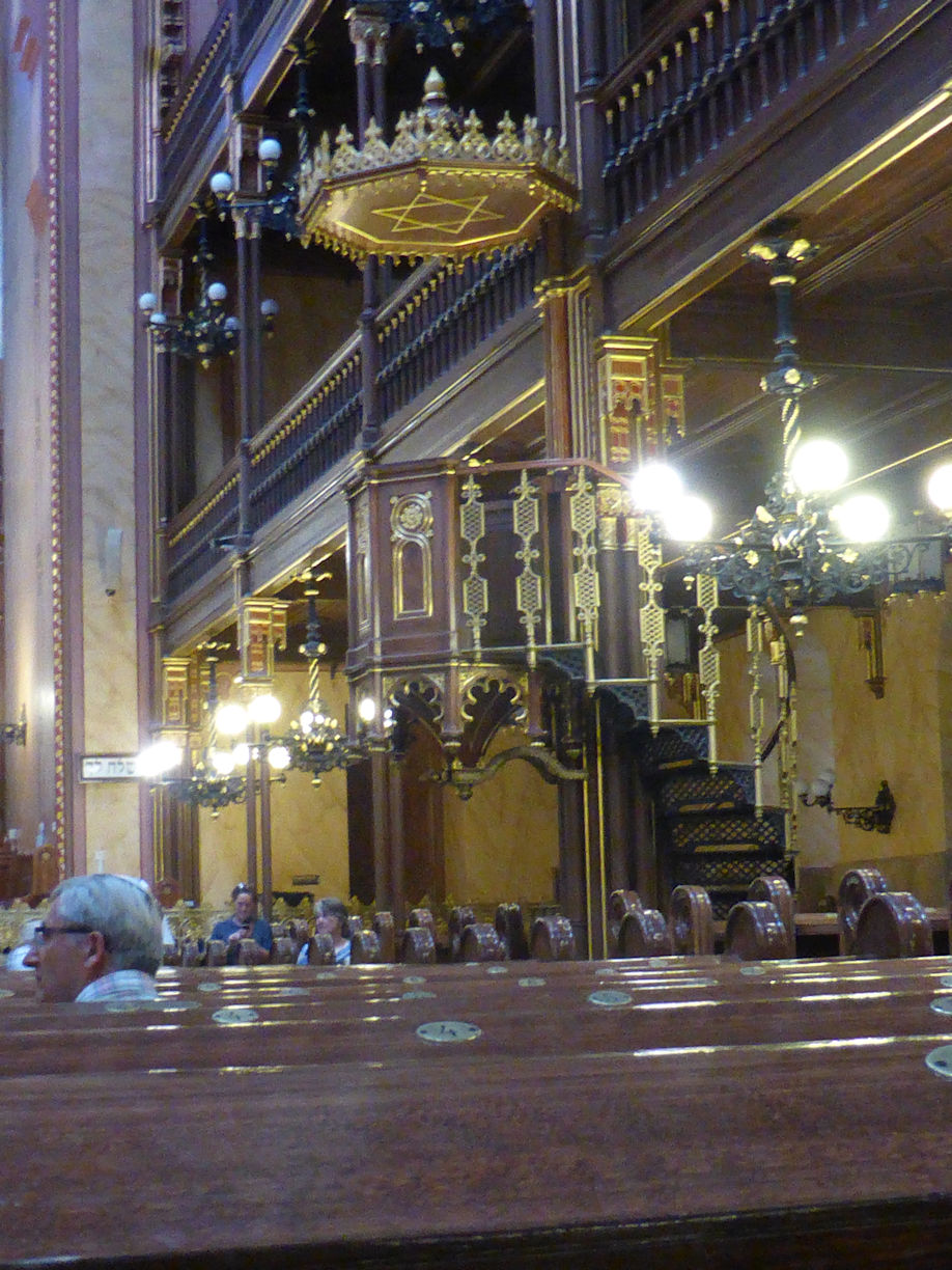 Budapest – inside the Great Synagogue
