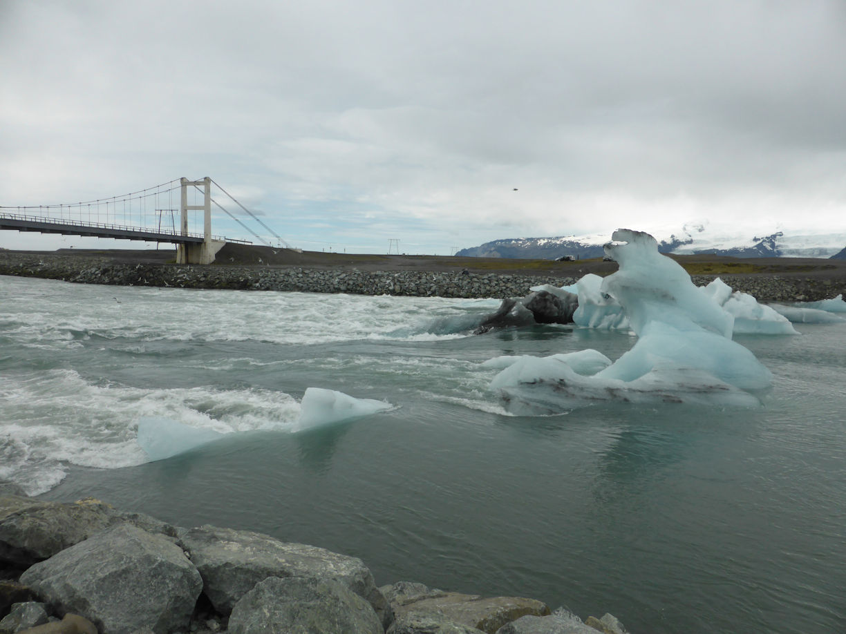 Iceland east – Jökulsárlóen Glacier Lagoon iceberg dam
