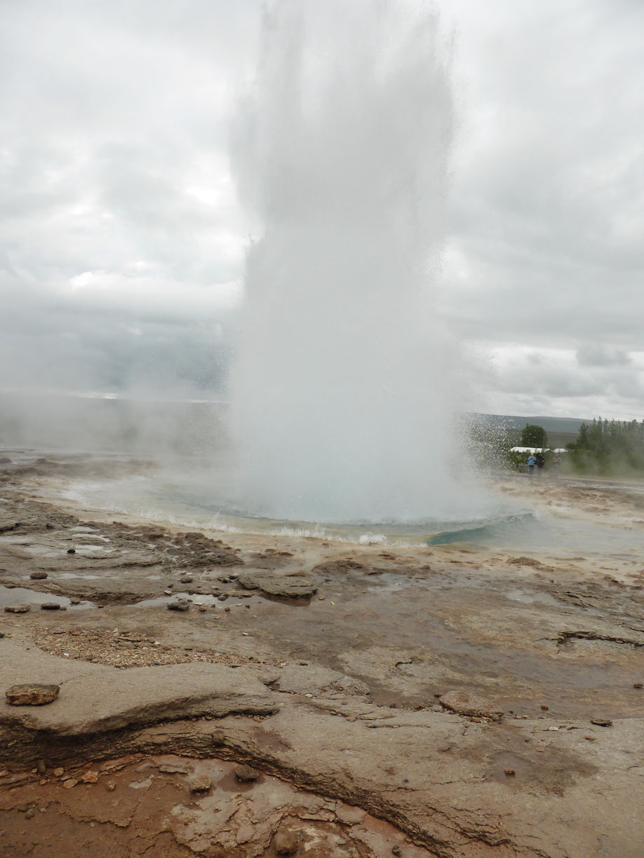 Iceland – Geyser – erupting
