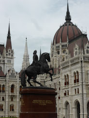 Budapest – Parliament with equestrian statue