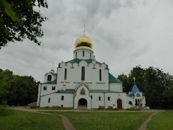 St Petersburg – old house and church near Catherine's Palace