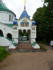 St Petersburg – old house and church near Catherine's Palace