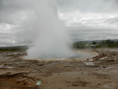 Iceland – Geyser – erupting