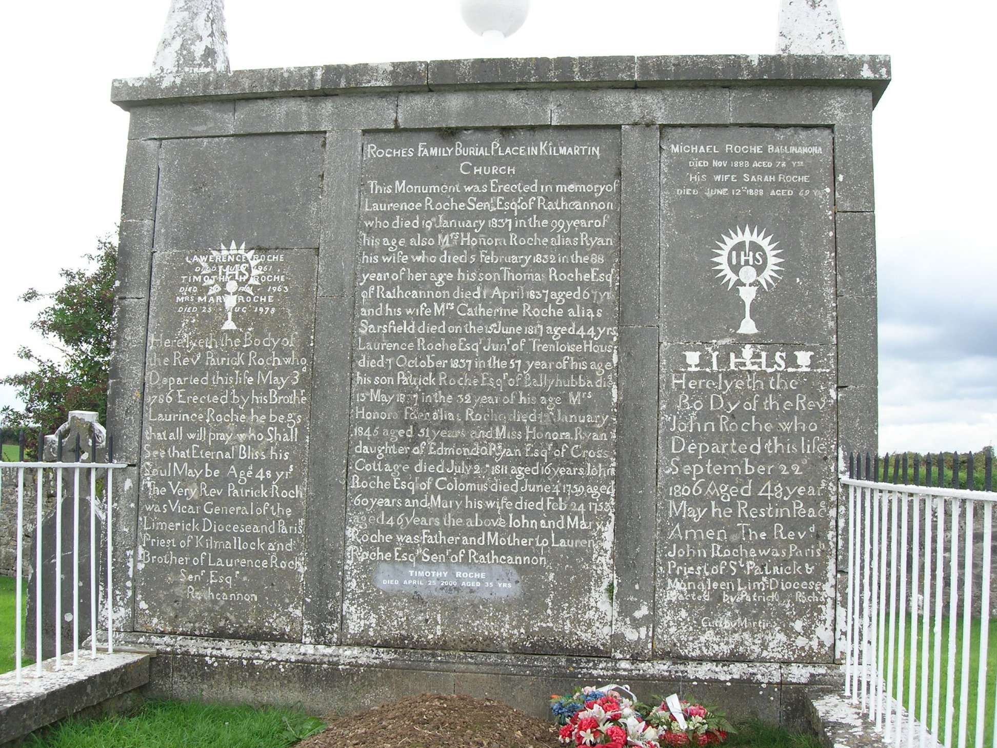 Roche memorial